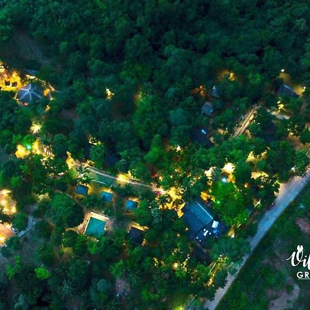 Villa Khadine Grand Vista Resort Coron Exteriör bild