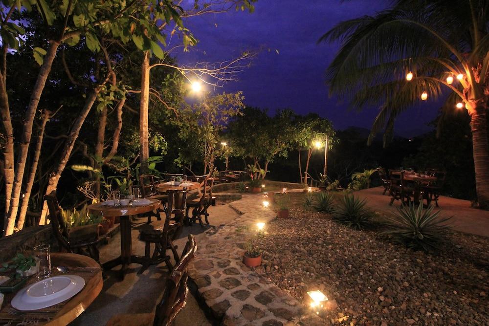 Villa Khadine Grand Vista Resort Coron Exteriör bild