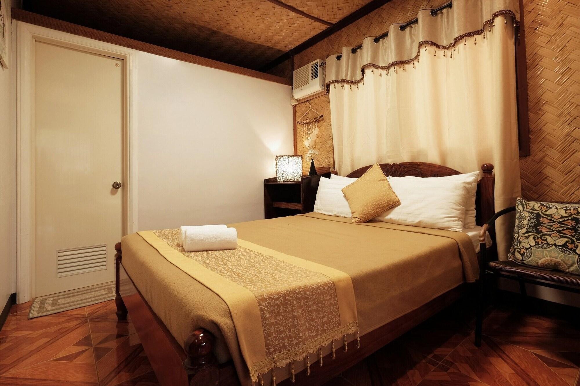 Villa Khadine Grand Vista Resort Coron Exteriör bild