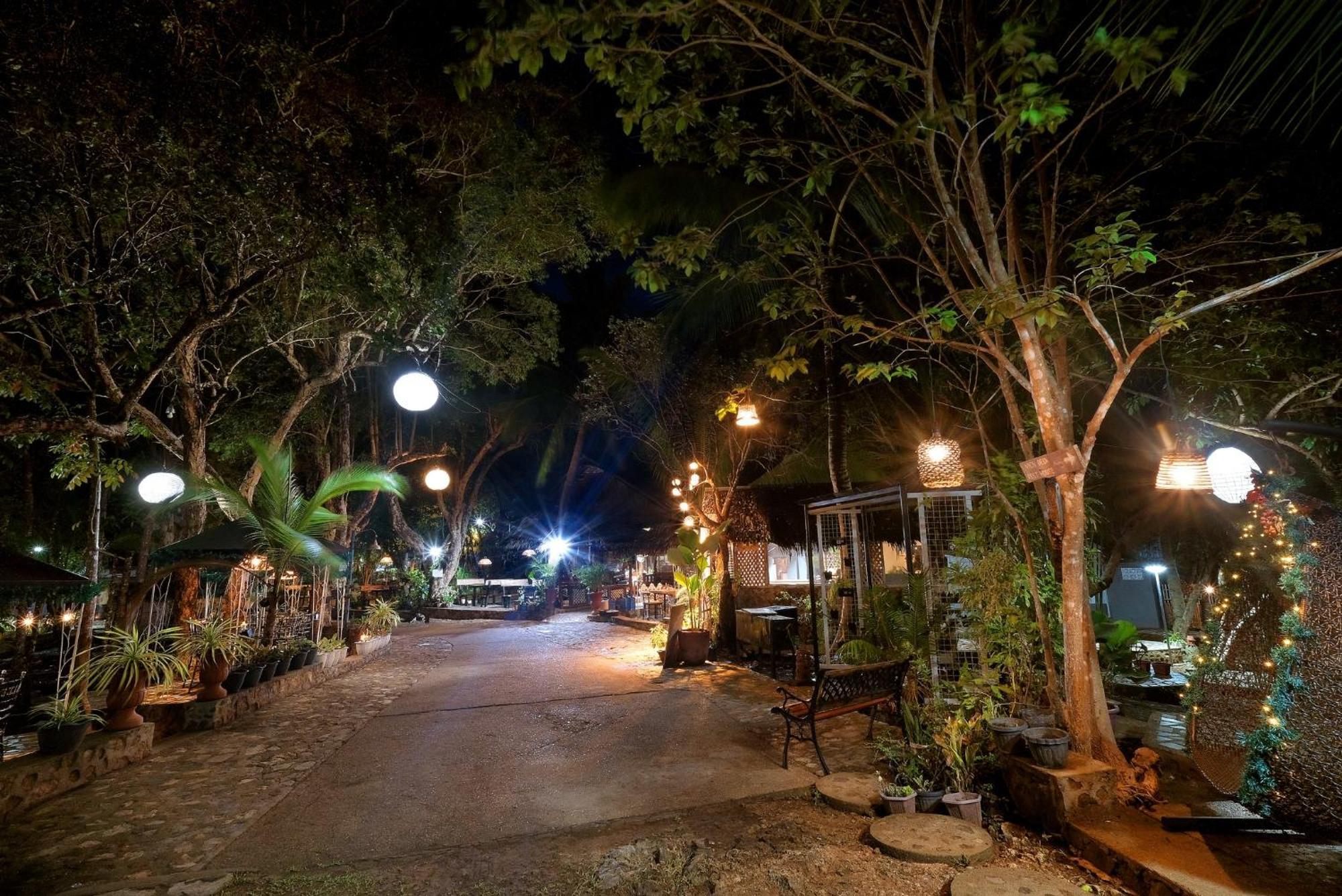Villa Khadine Grand Vista Resort Coron Exteriör bild