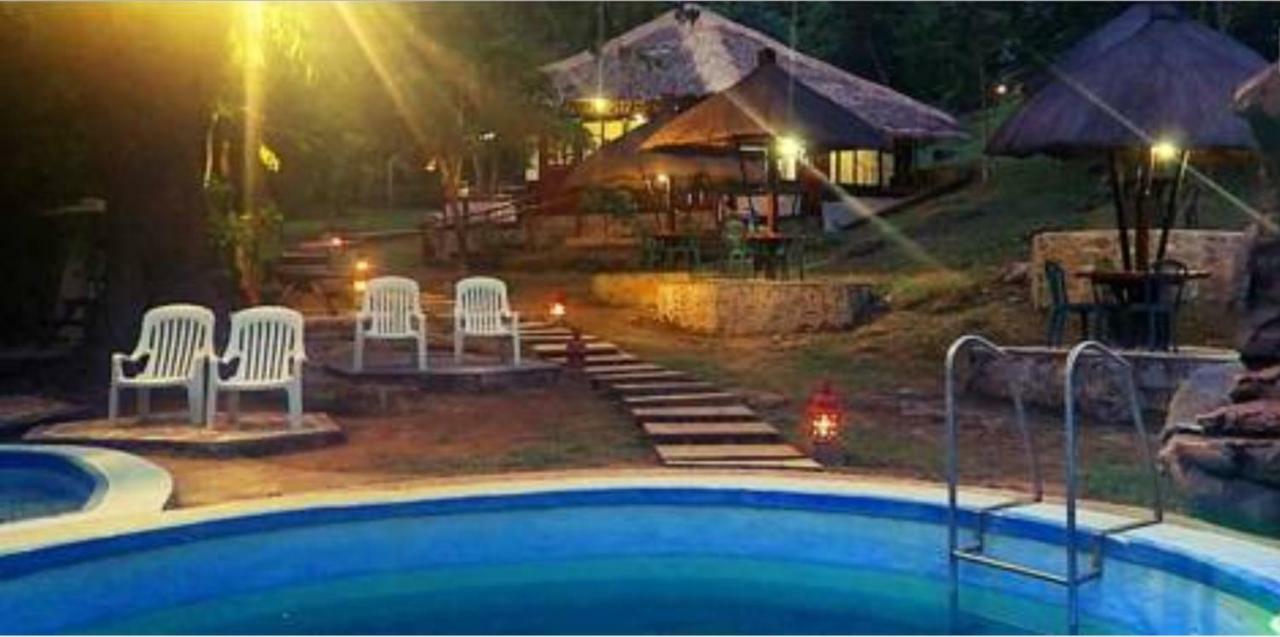 Villa Khadine Grand Vista Resort Coron Exteriör bild