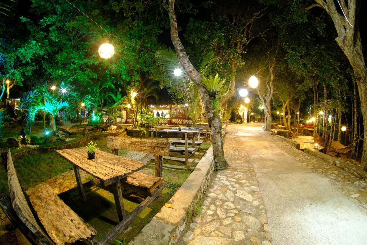 Villa Khadine Grand Vista Resort Coron Exteriör bild