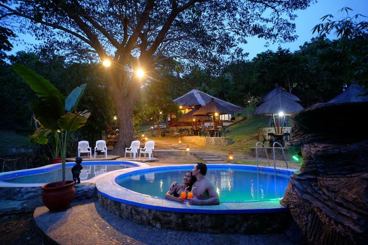 Villa Khadine Grand Vista Resort Coron Exteriör bild